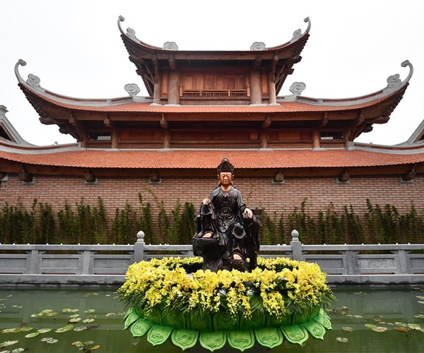 Sức hút diệu kỳ của quần thể tâm linh trên núi Ba Đèo - Anh 3