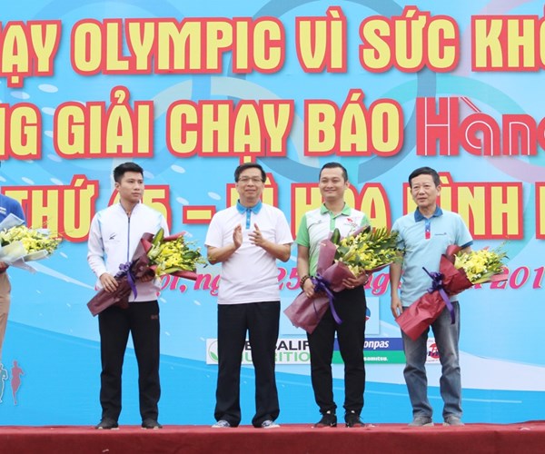 Hơn 10.000 thành viên và nhân viên Herbalife tham gia chạy vì sức khỏe toàn dân - Anh 2