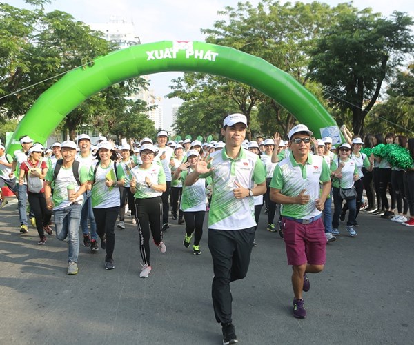 Hơn 10.000 thành viên và nhân viên Herbalife tham gia chạy vì sức khỏe toàn dân - Anh 4