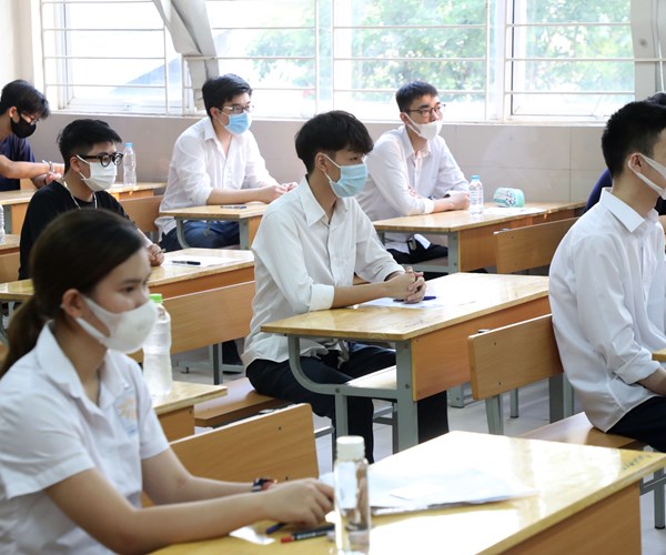Gan 1 trieu thi sinh tren ca nuoc buoc vao thi tot nghiep THPT dot 1 - Anh 13