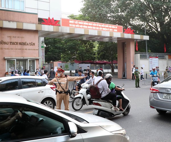 Gan 1 trieu thi sinh tren ca nuoc buoc vao thi tot nghiep THPT dot 1 - Anh 3