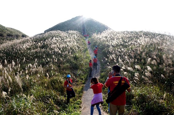 Hoạt động du lịch mạo hiểm: Tự phát và lúng túng - Anh 1