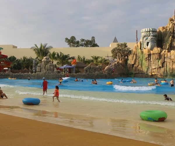 Phú Quốc thu hút hơn 1.000 tỷ đồng đầu tư vào du lịch - Anh 1