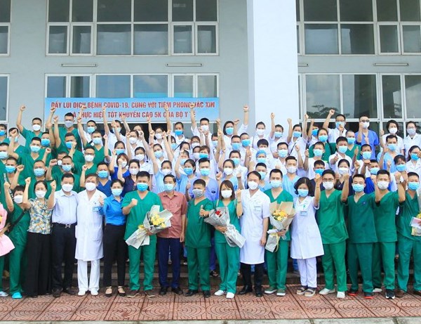 108 cán bộ, sinh viên ĐH Y dược Hải Phòng hỗ trợ chống dịch tại Bình Dương - Anh 2