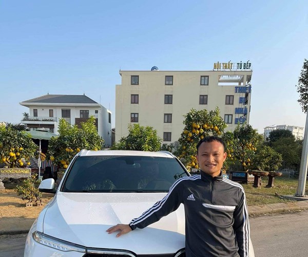 Dàn diễn viên, nhạc sĩ, MC nổi tiếng tiết lộ lý do tậu xe VinFast - Anh 3