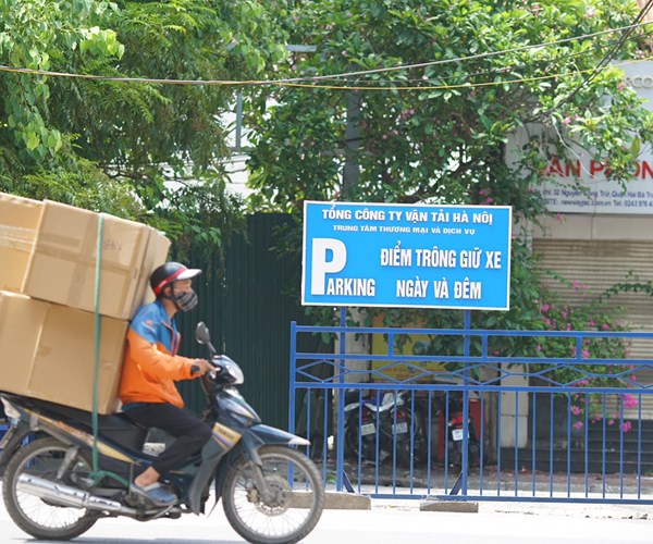 Hà Nội: Lập danh sách 700 người chuyên giao nhận hàng hóa - Anh 1
