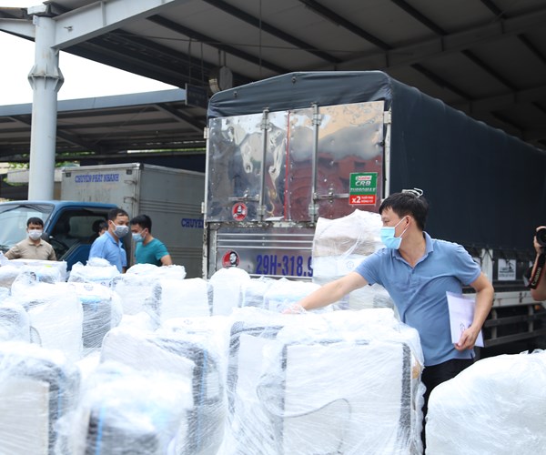 Chuyến tàu đặc biệt chở máy thở và nhiều trang thiết bị y tế vào hỗ trợ Tp. Hồ Chí Minh - Anh 7