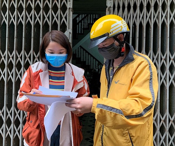 Trả giấy chứng nhận tốt nghiệp THPT cho học sinh qua đường bưu điện - Anh 1