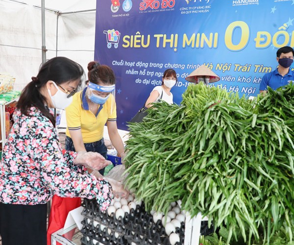 Ha Noi mo cua Sieu thi mini 0 dong cho nguoi lao dong, sinh vien - Anh 3