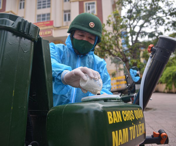 Xe phun khử khuẩn lưu động - Giảm thiếu tối đa sức người, tăng tối đa khả năng phòng dịch - Anh 11