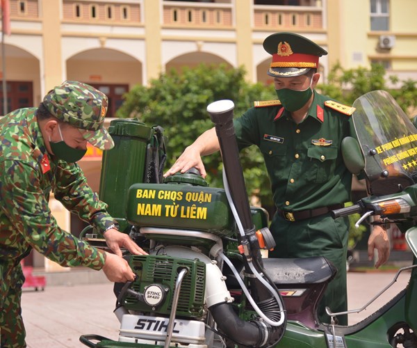 Xe phun khử khuẩn lưu động - Giảm thiếu tối đa sức người, tăng tối đa khả năng phòng dịch - Anh 4