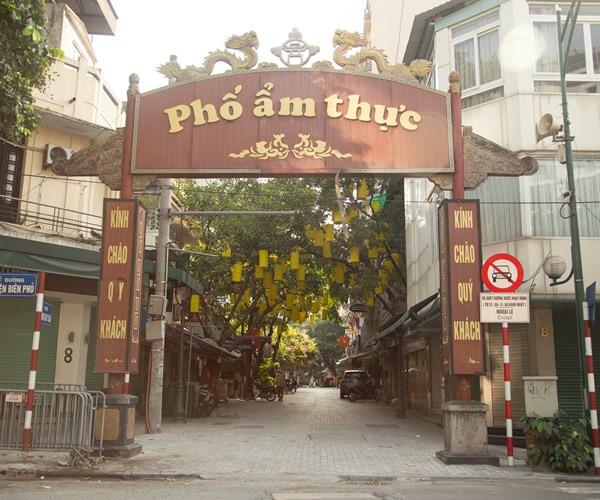 Tiểu thương phố ẩm thực Tống Duy Tân: Canh cánh nỗi lo tiền thuê mặt bằng - Anh 1