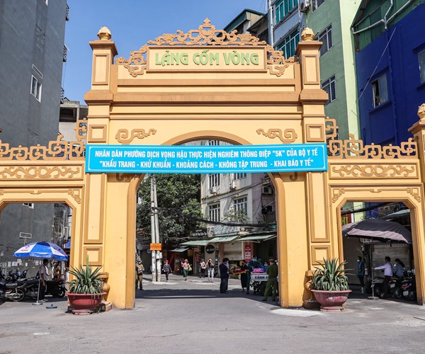 Ha Noi: Chung tay ho tro nguoi dan gap kho khan tai phuong Dich Vong Hau - Anh 7