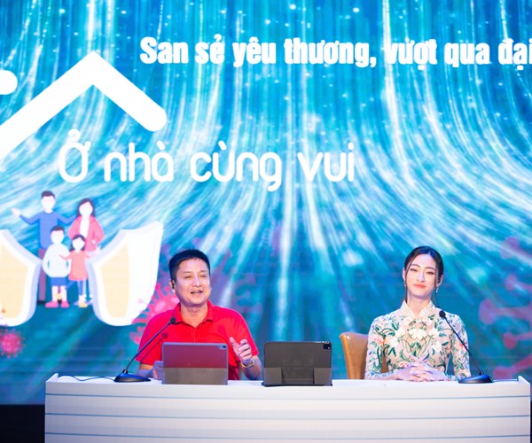 Thủ tướng chỉ đạo về kế hoạch tổ chức các chương trình nghệ thuật phục vụ nhân dân trong bối cảnh phòng, chống dịch Covid-19 - Anh 1