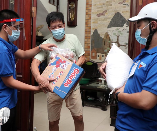 Ha Noi: Phuong Dich Vong Hau ho tro sinh vien gap kho khan do Covid-19 - Anh 10