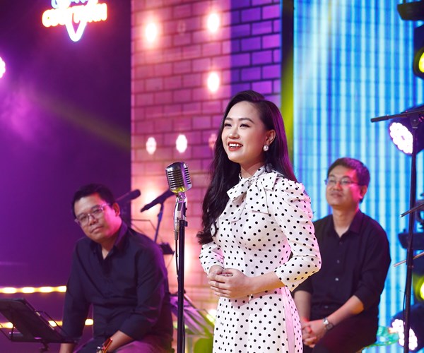 Hoa hậu Ngô Phương Lan chia sẻ niềm đam mê trong 