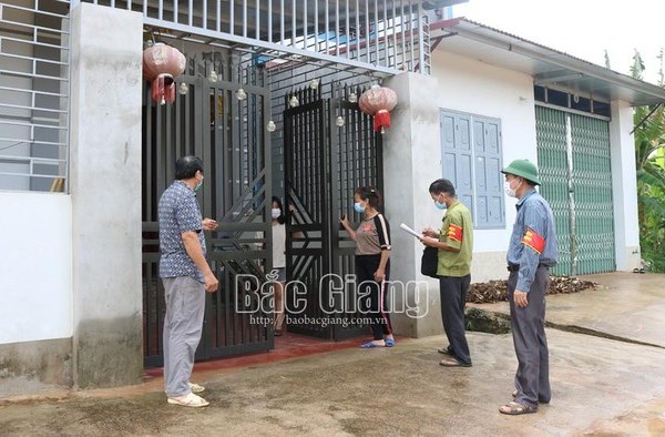 Bắc Giang: Tổ Covid cộng đồng – Mô hình chống dịch tại các khu dân cư - Anh 1