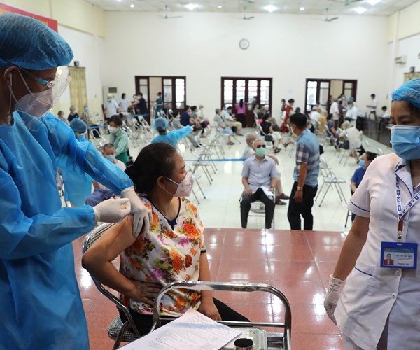 Ha Noi: Phuong Nghia Do hoan thanh tiem vac xin  Covid-19 truoc ngay 15.9 - Anh 4
