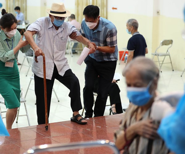 Ha Noi: Phuong Nghia Do hoan thanh tiem vac xin  Covid-19 truoc ngay 15.9 - Anh 10