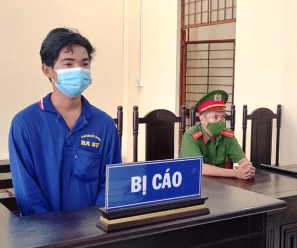 Phạt 12 tháng tù đối tượng chống người thi hành công vụ phòng, chống dịch - Anh 1