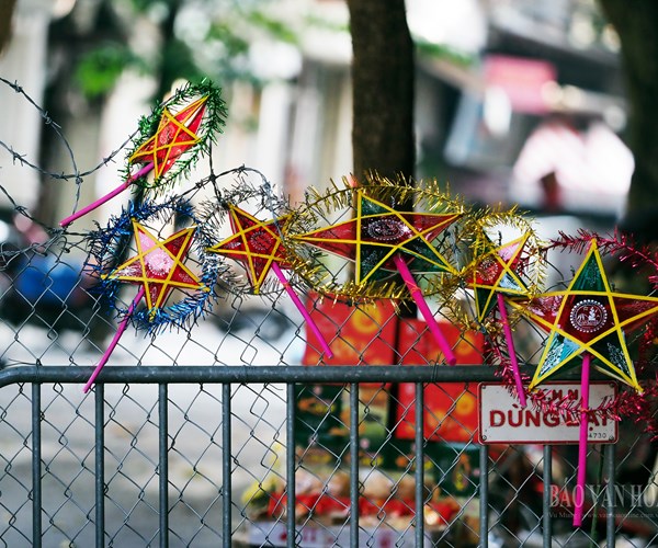 Tiểu thương tại phố Hàng Mã: 