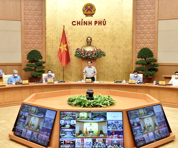 Thủ tướng chủ trì cuộc họp Ban Chỉ đạo Quốc gia phòng, chống dịch Covid-19 - Anh 1