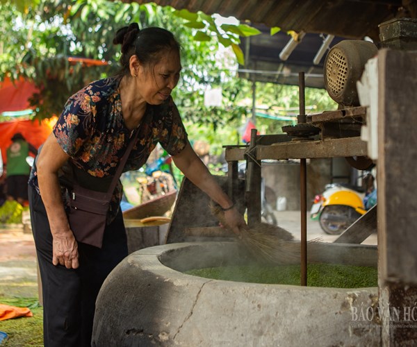 Cận cảnh quy trình làm ra thứ quà đến cùng mùa thu - Anh 10