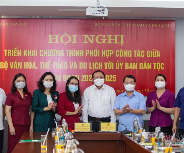 Bộ VHTTDL và Ủy ban Dân tộc triển khai Chương trình phối hợp công tác giai đoạn 2021-2025 - Anh 5