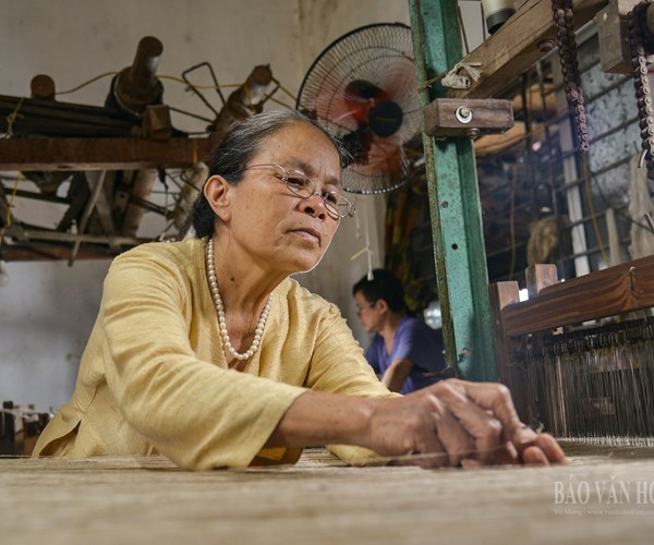 Tinh tế lụa tơ sen - Anh 10