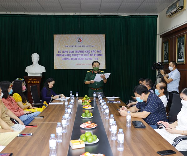 Trao Giải thưởng cho các tác phẩm nghệ thuật về phòng, chống COVID-19 - Anh 4