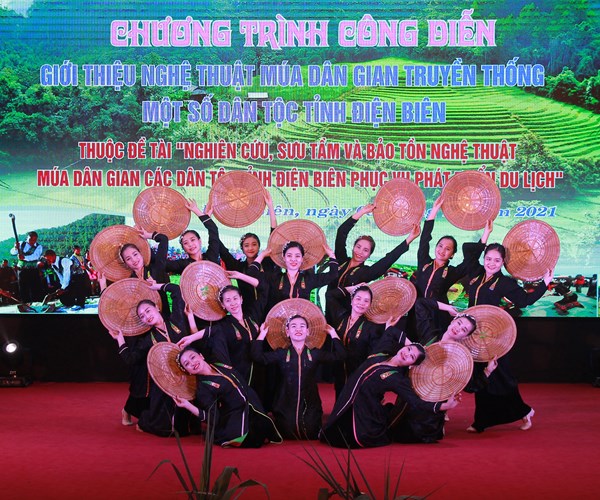 Bao ton nghe thuat mua dan gian cac dan toc Dien Bien gan voi phat trien du lich - Anh 2