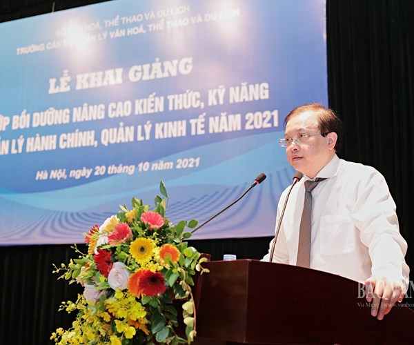 Khai giảng Lớp bồi dưỡng kiến thức, kỹ năng quản lý hành chính, quản lý kinh tế năm 2021 - Anh 1