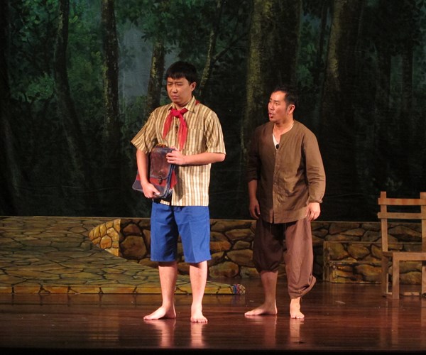 Vở kịch Tình mẹ: Món quà đặc biệt của nghệ sĩ sân khấu Thủ đô chào đón ngày 20.10 - Anh 3