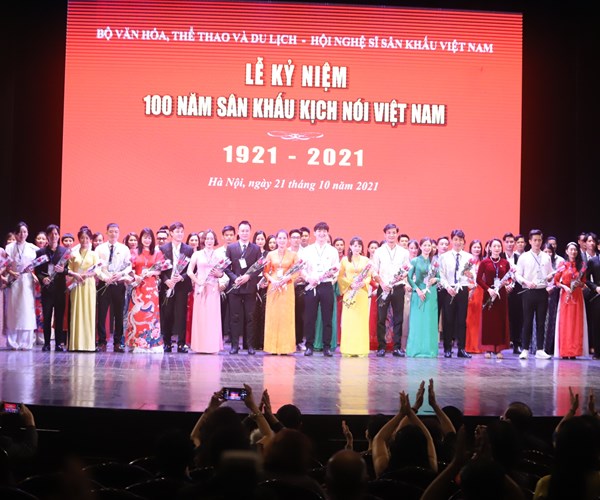 Sân khấu kịch nói và dấu ấn 100 năm tuổi - Anh 2