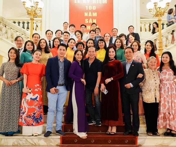 Các thế hệ nghệ sĩ kịch nói hội tụ tại Gala “Tinh hoa hội tụ 100 năm sân khấu kịch nói” - Anh 10