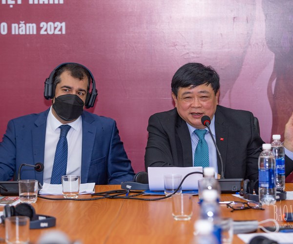 Nizami Ganjavy dưới góc nhìn của giới nghiên cứu Việt Nam - Anh 3