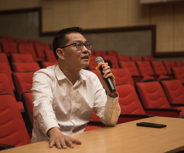 NSND Trung Hiếu ở vai trò đạo diễn, NSƯT Quang Thắng vào vai ông già chột mắt... - Anh 3