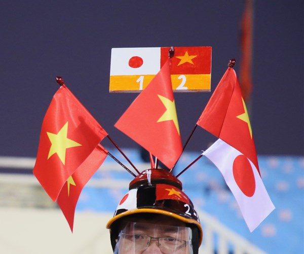 Khong khi san My Dinh truoc gio bong lan tran Viet Nam-Nhat Ban - Anh 4