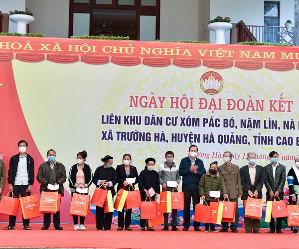 Thu tuong du Ngay hoi Dai doan ket toan dan toc tai Khu Di tich Pac Bo - Anh 5