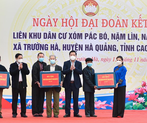 Thu tuong du Ngay hoi Dai doan ket toan dan toc tai Khu Di tich Pac Bo - Anh 7
