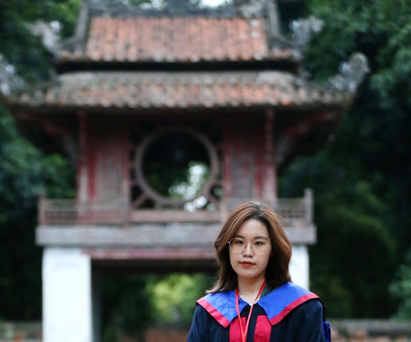 90 thủ khoa xuất sắc ghi danh sổ vàng tại Văn Miếu - Quốc Tử Giám - Anh 7
