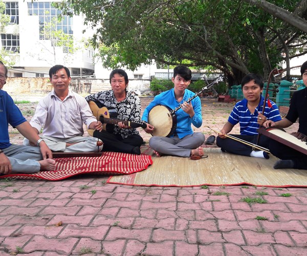 Những người “gieo mầm” cho niềm đam mê nghệ thuật Đờn ca tài tử - Anh 2