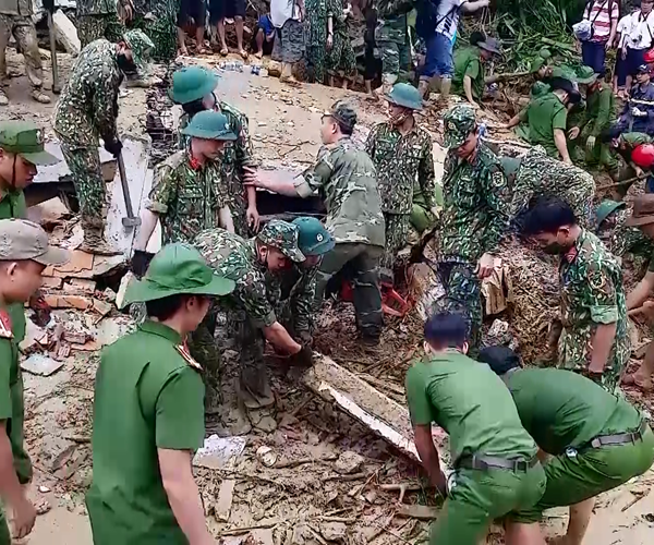 “Hồ Chí Minh - Hành trình khát vọng 2021”: Yêu Bác lòng ta trong sáng hơn - Anh 8