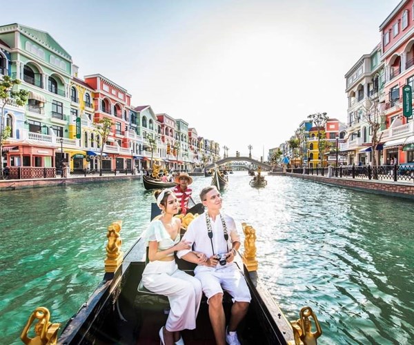 Du khách đến Phú Quốc đang tăng trở lại - Anh 1