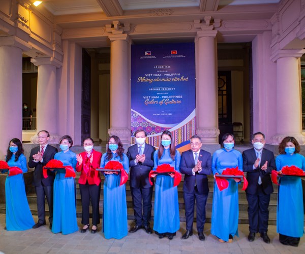 Triển lãm: “Việt Nam - Philippin: Những sắc màu Văn hóa” - Anh 1