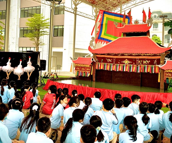 Cùng trải nghiệm với Nghệ thuật múa rối nước truyền thống - Anh 1