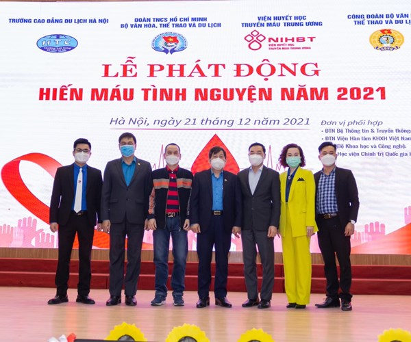 Bộ VHTTDL tổ chức phát động hiến máu tình nguyện - Anh 3