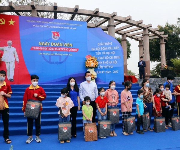 Hà Nội: Nhiều hoạt động ý nghĩa trong Ngày Đoàn viên - Anh 2