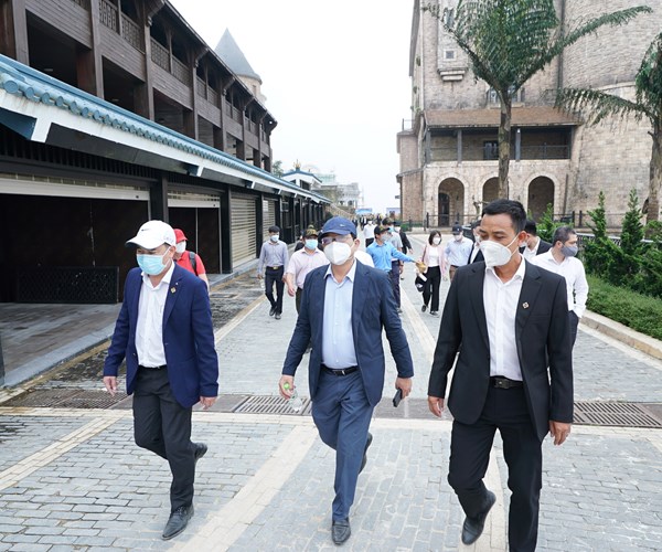 Đà Nẵng sẽ ưu tiên làm mới sản phẩm, dịch vụ du lịch - Anh 2