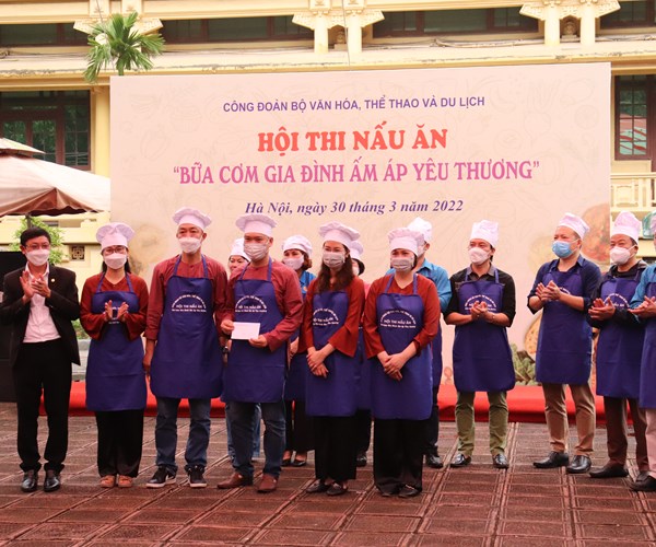 Công đoàn Bộ VHTTDL: Triển khai những nhiệm vụ trọng tâm công tác nữ công năm 2022 - Anh 6